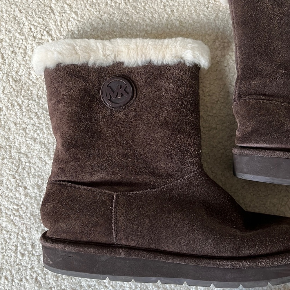 MK fleece lined booties